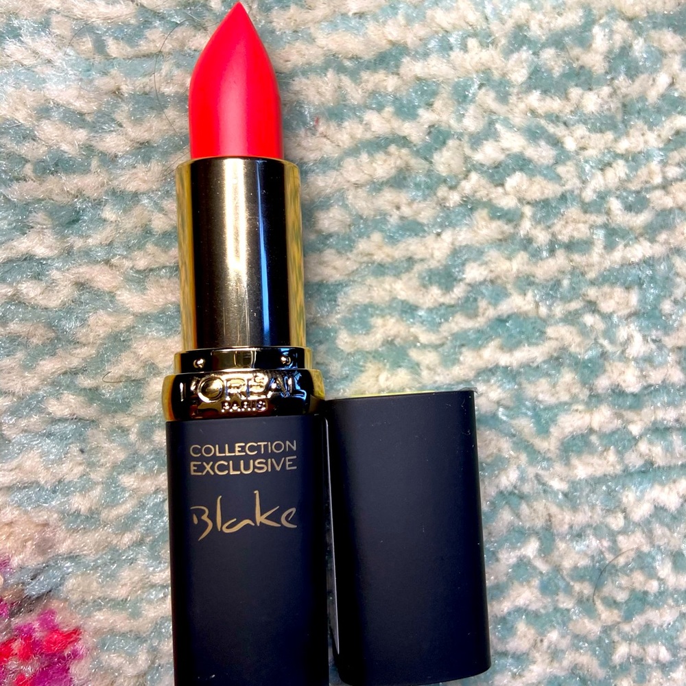 L’Oreal Lipstick